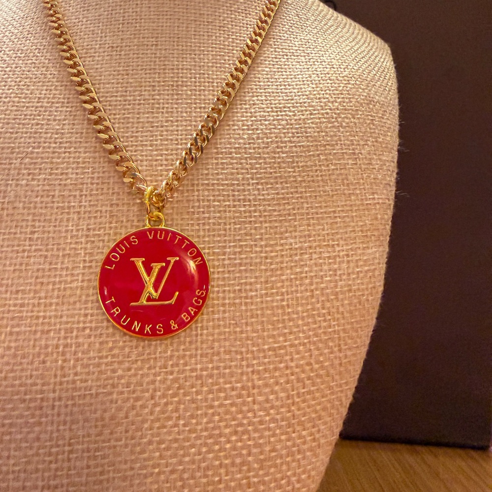 Louis Vuitton Gold Chain Necklace with Red Enamel LV Medallion - Picture 3 of 4